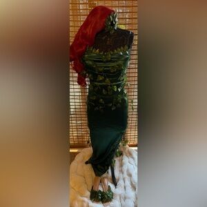 Women’s poison ivy handmade costume